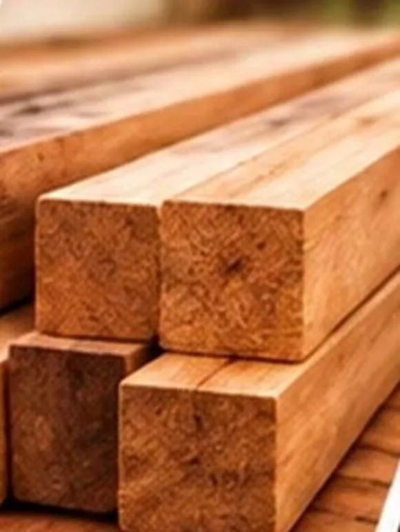 Listones de madera apilados